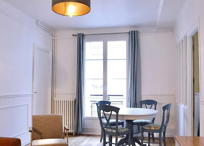 - Le Square Apartament Hawr